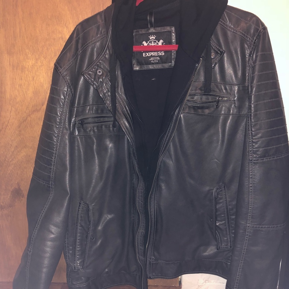 Men’s hooded leather jacket